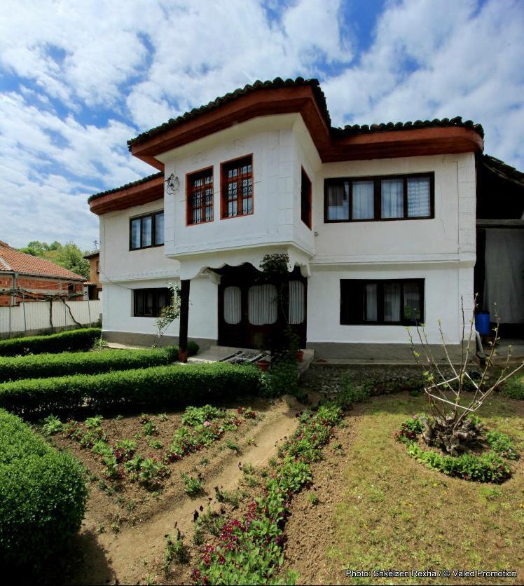 Bed and Breakfast Bujtina Zhaveli Gjakova Exterior foto